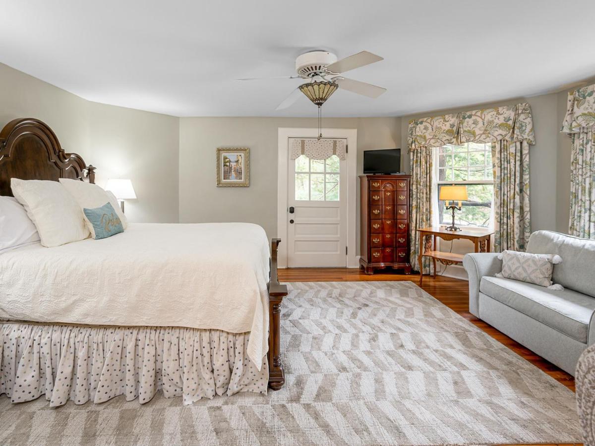 Pinecrest Bed & Breakfast Asheville Exterior photo